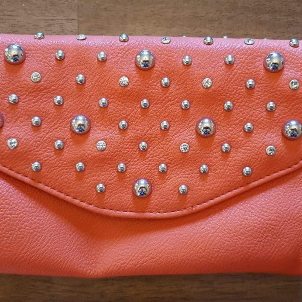 Grace Adele clutch